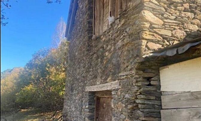 Centenary borda for sale in Pal, La Massana