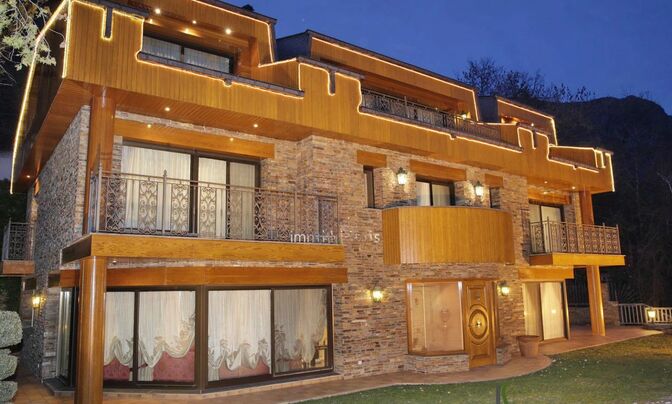 Chalet for sale in Andorra la Vella, 6 bedrooms