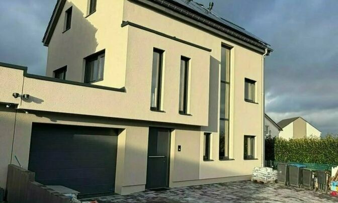 House 4 bedrooms for sale in Nocher