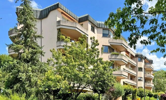 Apartment 3 bedrooms for sale in Luxembourg-Limpertsberg