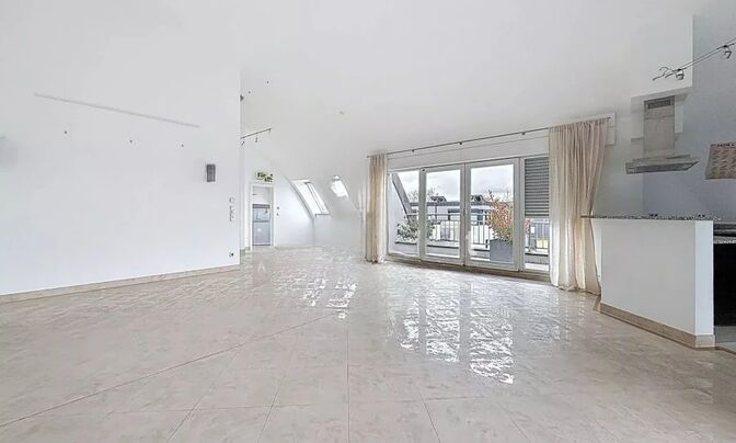 Apartment 3 bedrooms for sale in Hesperange
