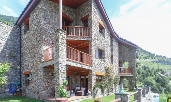 Chalet with spectacular views and sun all year