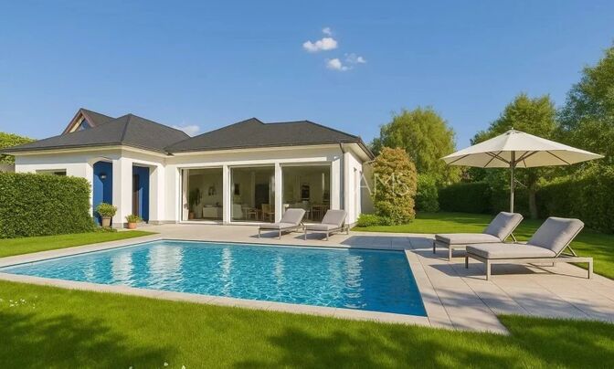 Detached house 5 bedrooms for sale in Strassen