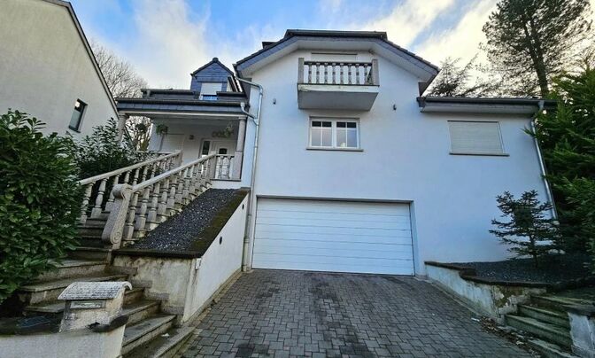 Detached house 4 bedrooms for sale in Haller