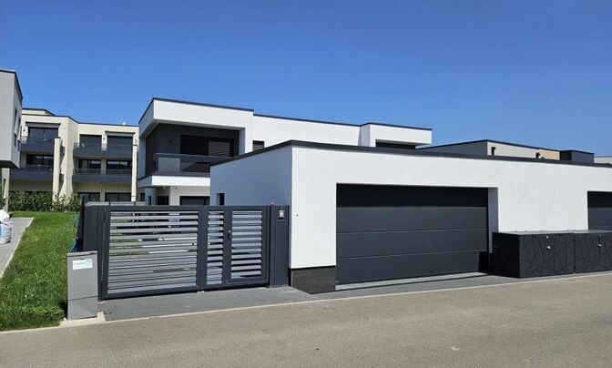Semi-detached house 6 bedrooms for sale in Bissen
