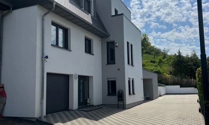 House 5 bedrooms for sale in Bofferdange