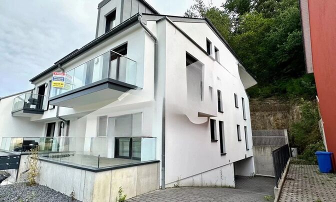 Duplex 3 bedrooms for sale in Hobscheid