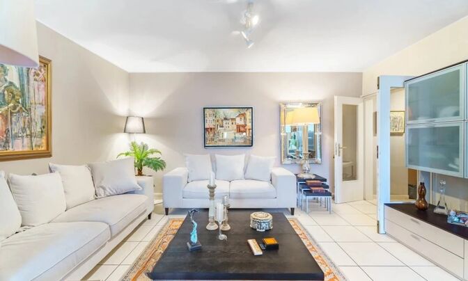 Apartment 2 bedrooms for sale in Luxembourg-Belair