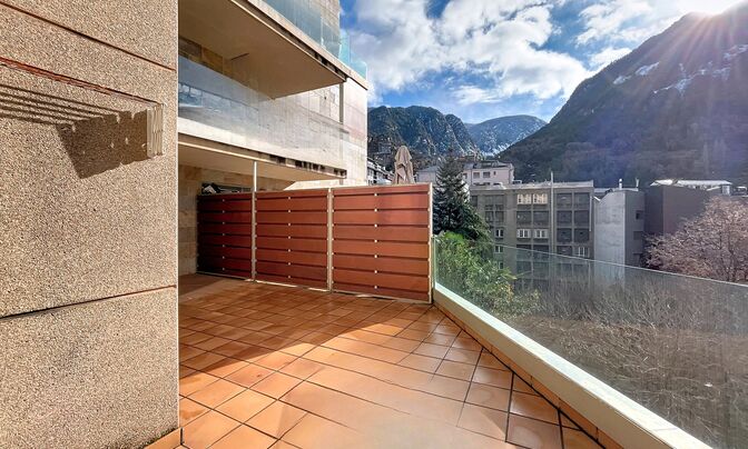 Apartment for sale in Escaldes Engordany, 3 bedrooms