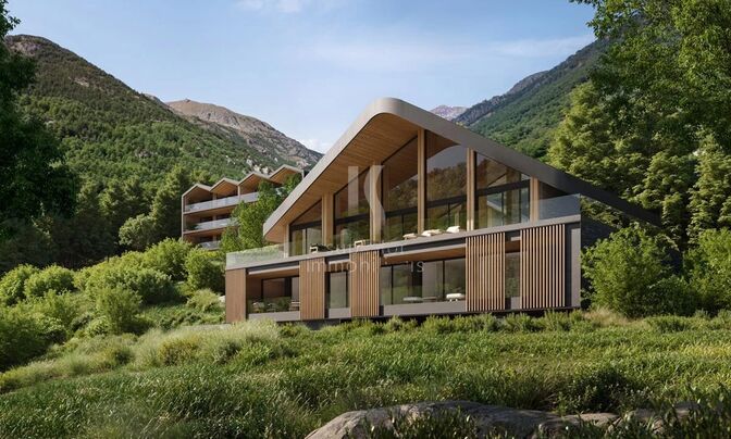 Chalet for sale in El Serrat, 5 bedrooms