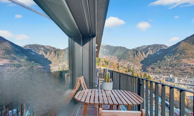 Apartment for sale in Escaldes Engordany, 3 bedrooms