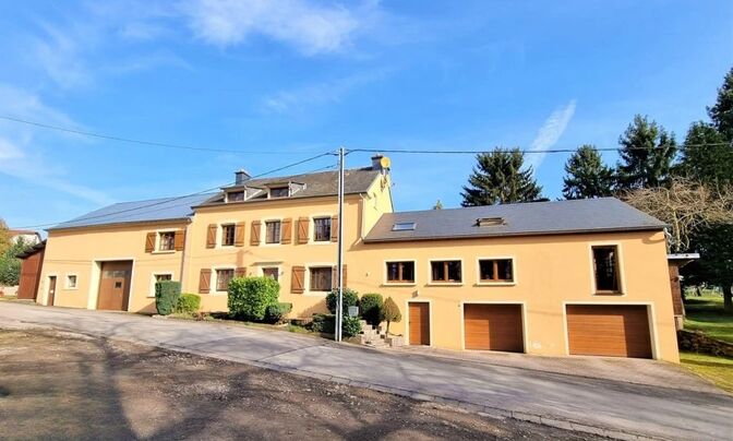 Detached house 5 bedrooms for sale in Scheidgen