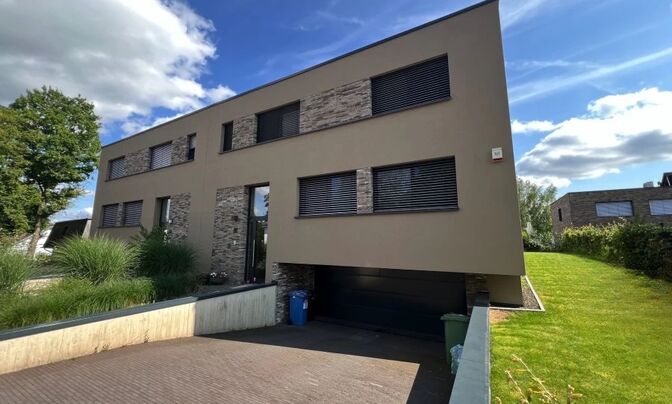 Semi-detached house 4 bedrooms for sale in Bridel