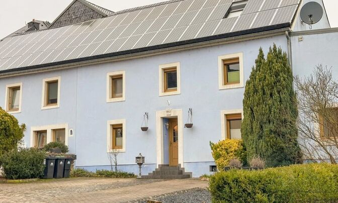 House 4 bedrooms for sale in Niederfeulen
