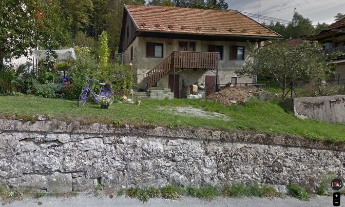 House, Factory, Sudrazica