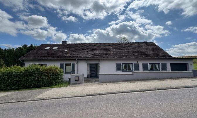 House 5 bedrooms for sale in Scheidgen