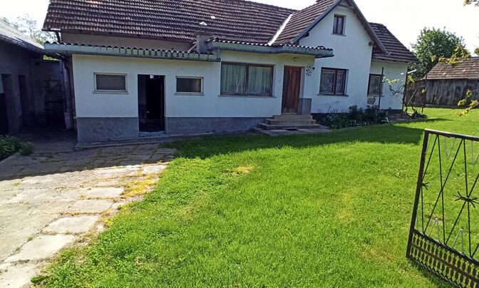 House, Gibina
