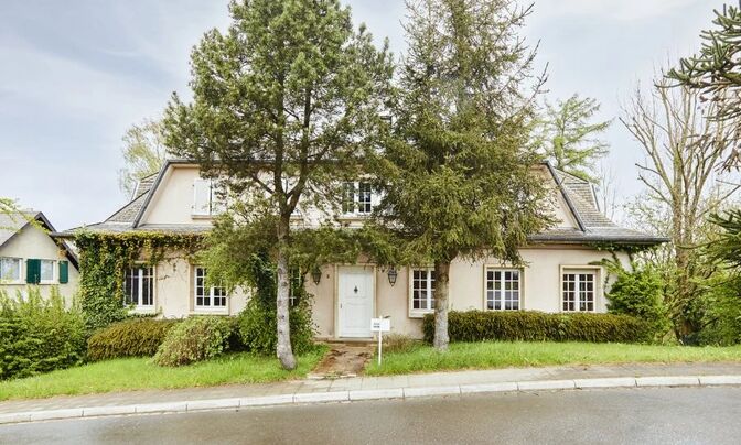 House for sale in Luxembourg-Belair