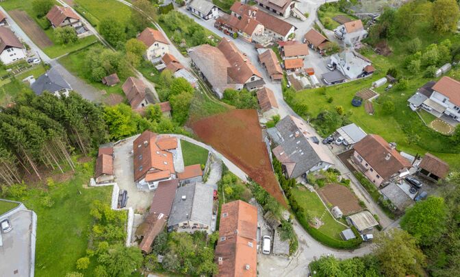 Plot, Bizovik development, for investors