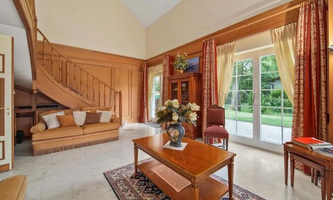 Single house 9 rooms