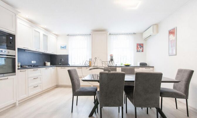 House with a terrace in Novoye Dravle