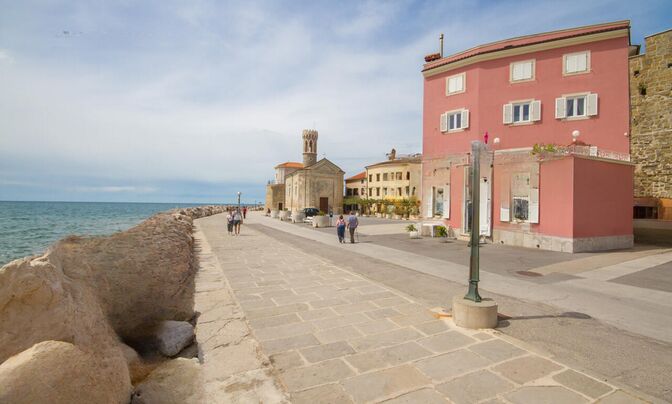Two-room apartment Piran