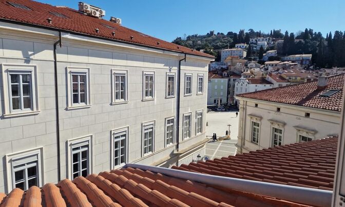 Five-room apartment Piran