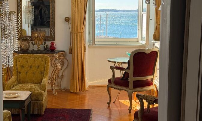 Apartment, 4-room in Piran
