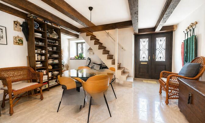Terraced House in New Piran