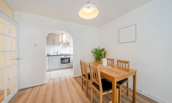 Bolingbroke Grove, Battersea