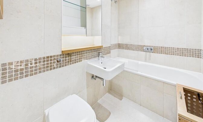 Bromyard House, Acton