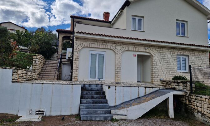 Kampel House