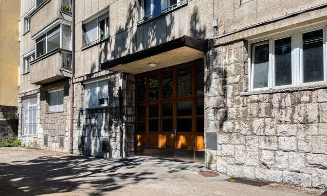 Three-room apartment Center