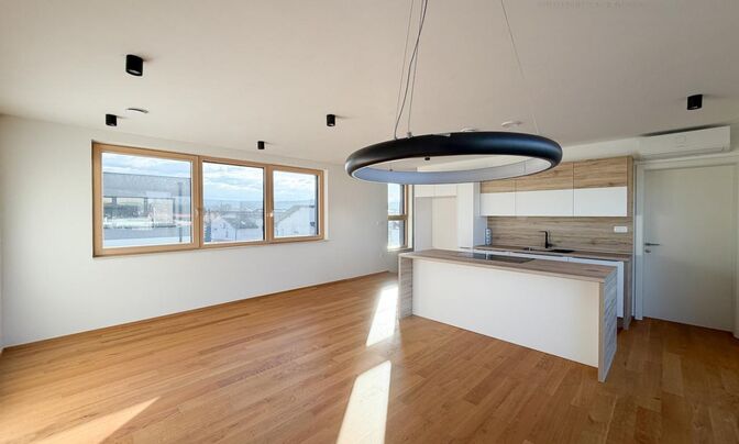 Apartment, 4-room, Novoye Pole
