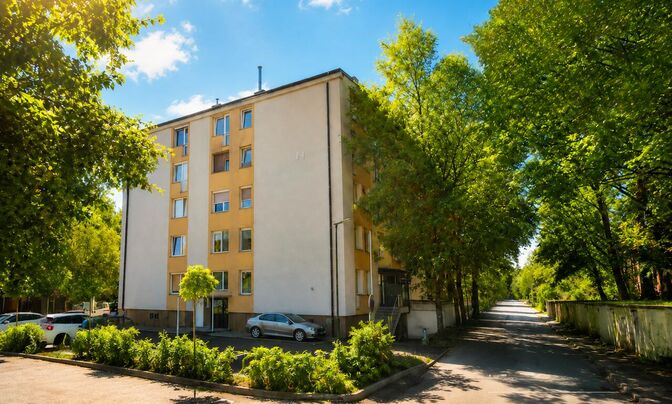 Apartment, 3 rooms, Novy Vich