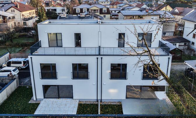 Apartment, more than 5 rooms