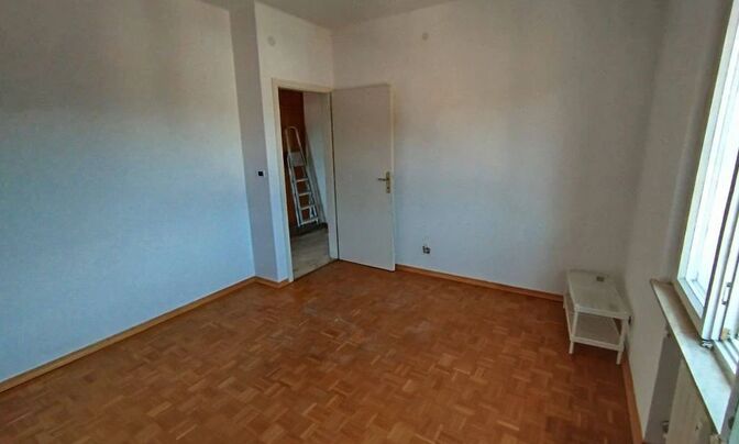 Four-room apartment Center