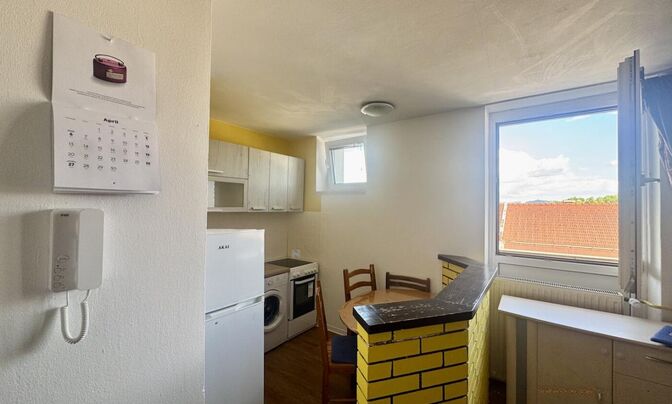 Apartment, Garsoniera Bezigrad