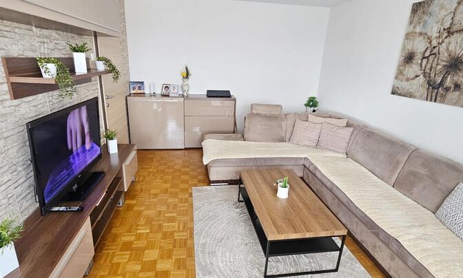 Apartment, 2.5 rooms, Ljubljana