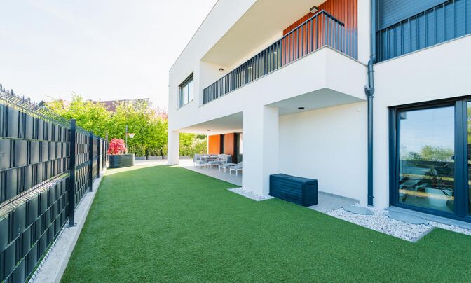 House, Tomachevo