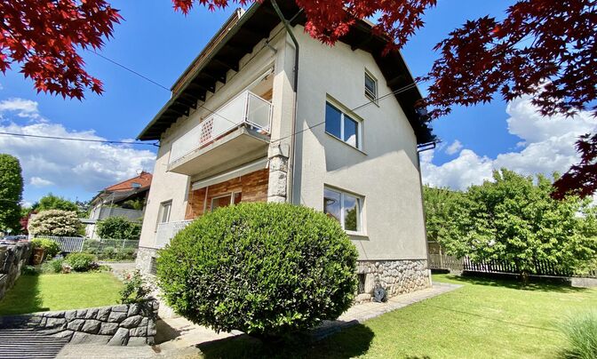 House, Trnovo
