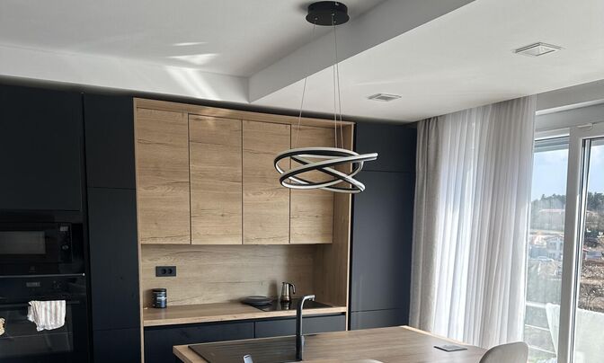 Four-room apartment Hrpelje