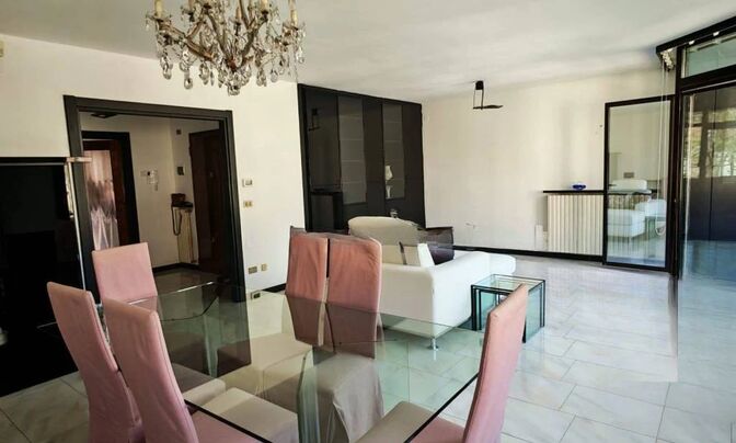 Apartment on Italy Street, 119