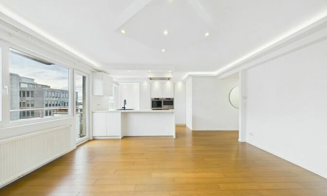Apartment 2 bedrooms for sale in Luxembourg-Belair