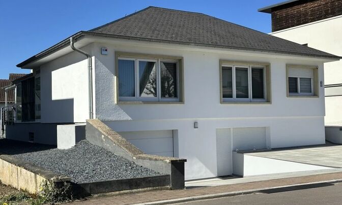House 4 bedrooms for sale in Ingeldorf
