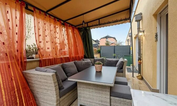 Apartment 4 bedrooms for sale in Berchem
