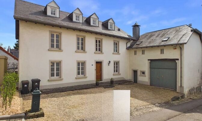 Detached house 5 bedrooms for sale in Fischbach