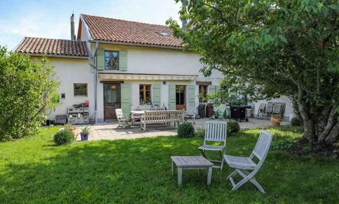 Single house 8 rooms