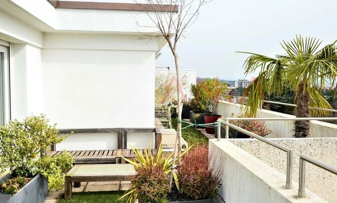 Duplex 8 rooms