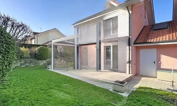 Row house 5 rooms